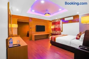 Hotel Intourist Palace - Image 5