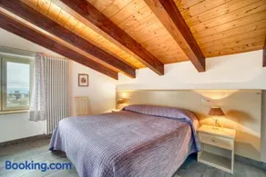Casavacanzelemore - Casa Zoe - Image 1