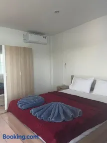 Water's Edge Resort , - Image 5