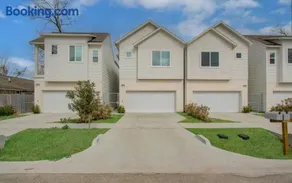 Renaissance Luxury 3BR to enjoy and relax - Image 3