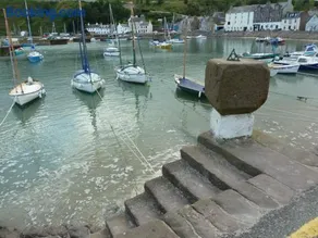 Stonehaven ground floor home with a spectacular harbour view. - Image 3