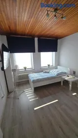 Gemütliche Altbauwohnungen mit Einzelzimmern und Parkplatz direkt am Haus! - Image 5