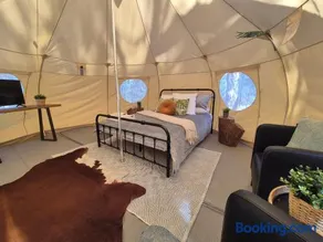 Blue Mountains Glamping Hideaway - Image 1