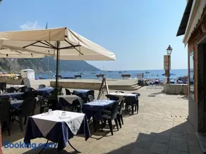 Camogli - "Il mare dietro l'angolo" - Liguria Holidays - Image 1