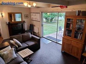 Ageri Holiday House - Image 3