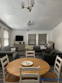 Modern Studio Flat in Bramhall - Image 3