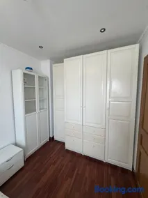 Appartement F2 bien équipé et proche de la gare et de Paris par train - Image 2