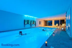 Suite romantique 4 étoiles avec piscine privée chauffée - Image 4