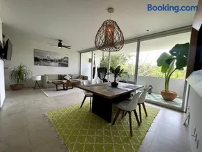 2BR Condo with great view - Image 4