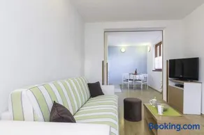 Emanuel Apartments - Image 5