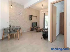 Mimikas Apartment - Image 4