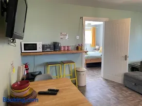 The Annexe - Image 2