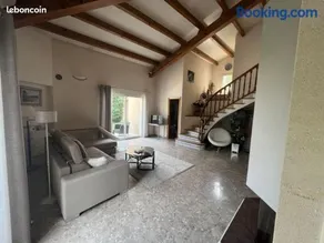 Villa avec piscine - Image 2