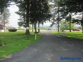 Pinecrest Motel - Image 4