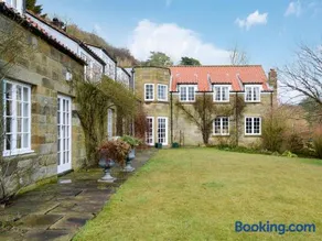 White Rose Cottage - Image 2