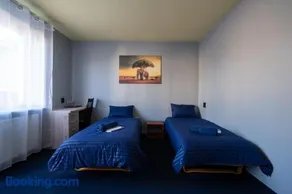 Julias's House - Image 2