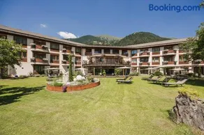 Hotel and Residence Theresia - Image 1