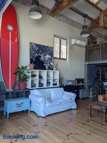 Magnifique loft sur la plage Life is a Beach GuestHouse - Image 2