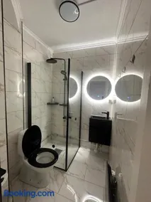 Luxury 2 rooms residence at the heart of Borås - Image 4