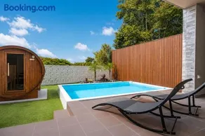 Comlien Villa Resort - Image 2