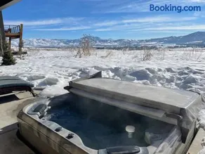 Luxury Ridge Ri504 Ski Retreat Hot Tub & Game Rm - Image 3