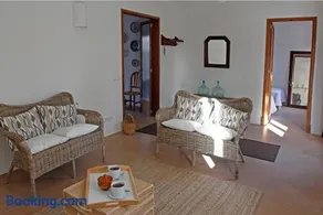 Casa Mediterranea en pueblo de mar - Image 1