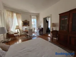 Romantic Studio Center - Image 4