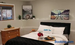 Nestled Inn Bed and Breakfast - Image 3
