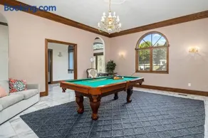 12,700 sf 8 Room Mansion on 18 acres - Image 5