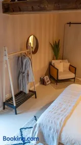 Mera Luxe Wellness B&B, Ibiza-Bohemian Style Suites, Adults Only, optioneel prive Outdoor Wellness, Massage, Vuurkorf, gratis fles Wijn of Bubbels - Image 5