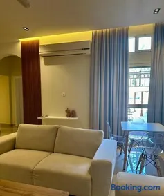 Al Ain Hotel Apartment Family Stay with Balcony and Pool Access - Image 5
