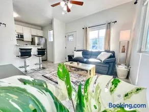 Charming Flat Near The City - Image 3