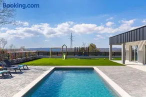 Villa Santila - Image 2