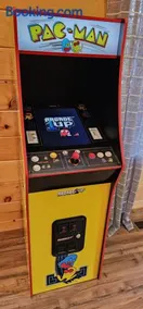 HotTub, Arcade - Less than 15 min to all RRG Attractions - Image 2