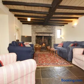 Llynhillyn Cottage - Image 2