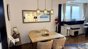 Apartment on Gellért Hill Budapest Downtown with free garage & Castle View - Image 1
