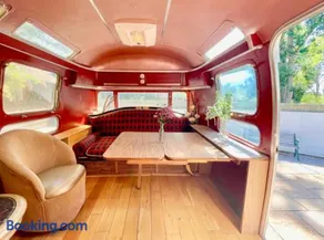 Airstream at Hardham West Sussex Sleeps 4 - Image 4