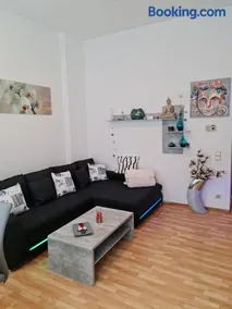 Citystudio Neuwied mit Schlafgalerie bis 6 Gäste direkt am Luisenplatz - Image 2