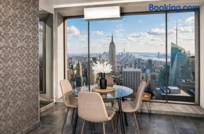 Highrise Horizon Penthouse - Image 3