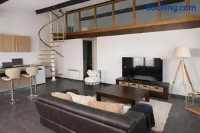 Nouveau - L'Ensoleillé Terrasse & Atypique - 10 Min Plages - Serenité & Confort - IDEAL FAMILLE Parking et Wifi Gratuit - OFFRE SPECIALE - Image 4