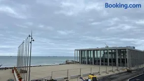 Appartement 3 Pièces Bord de mer Place du 6 Juin - Image 3
