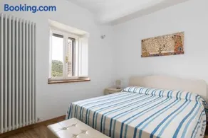 Perfect to explore Siena and Petriolo's Therme - Image 4