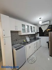 One oasis condo 2bedroom with balcony - Image 2