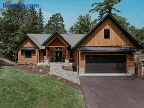 Manhattan Point - Image 1