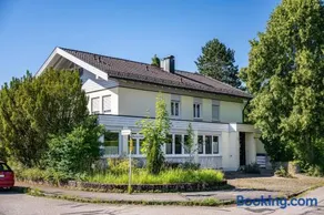 Hoffmanns - Image 1