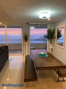 MODERN SPACIOUS BEACH FRONT CENTRAL CONDO w POOLS STEPS TO BEACH - Image 2