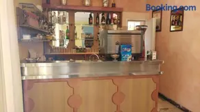 Hotel Capitol - Image 2