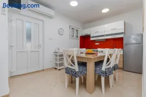 Apartments Ljiljana - Image 4