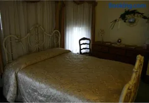 Tarry Here Mansion Bed & Breakfast - Image 2