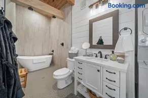 Whispering Pines - Lakeside - Image 1